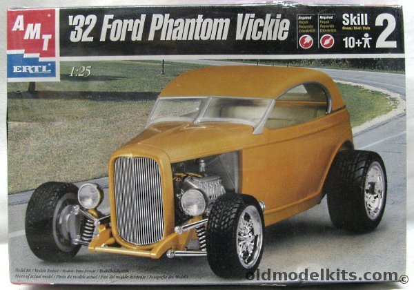AMT 1/25 1932 Ford Phantom Vickie, 30089 plastic model kit